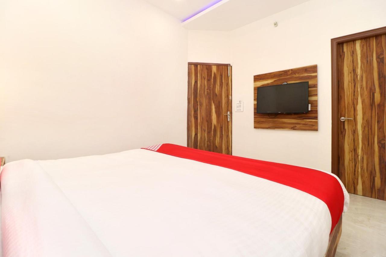 Hotel D Plaza Zirakpur Extérieur photo