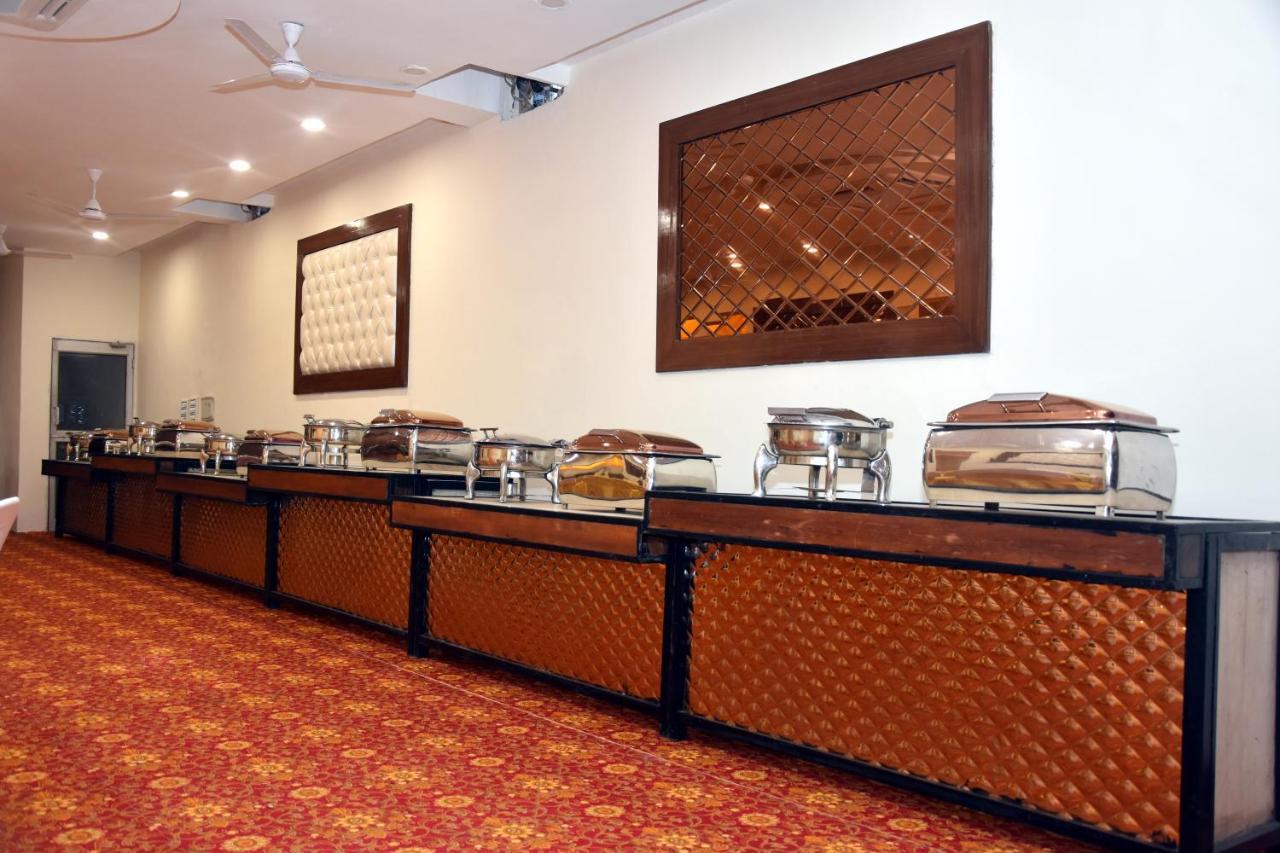 Hotel D Plaza Zirakpur Extérieur photo