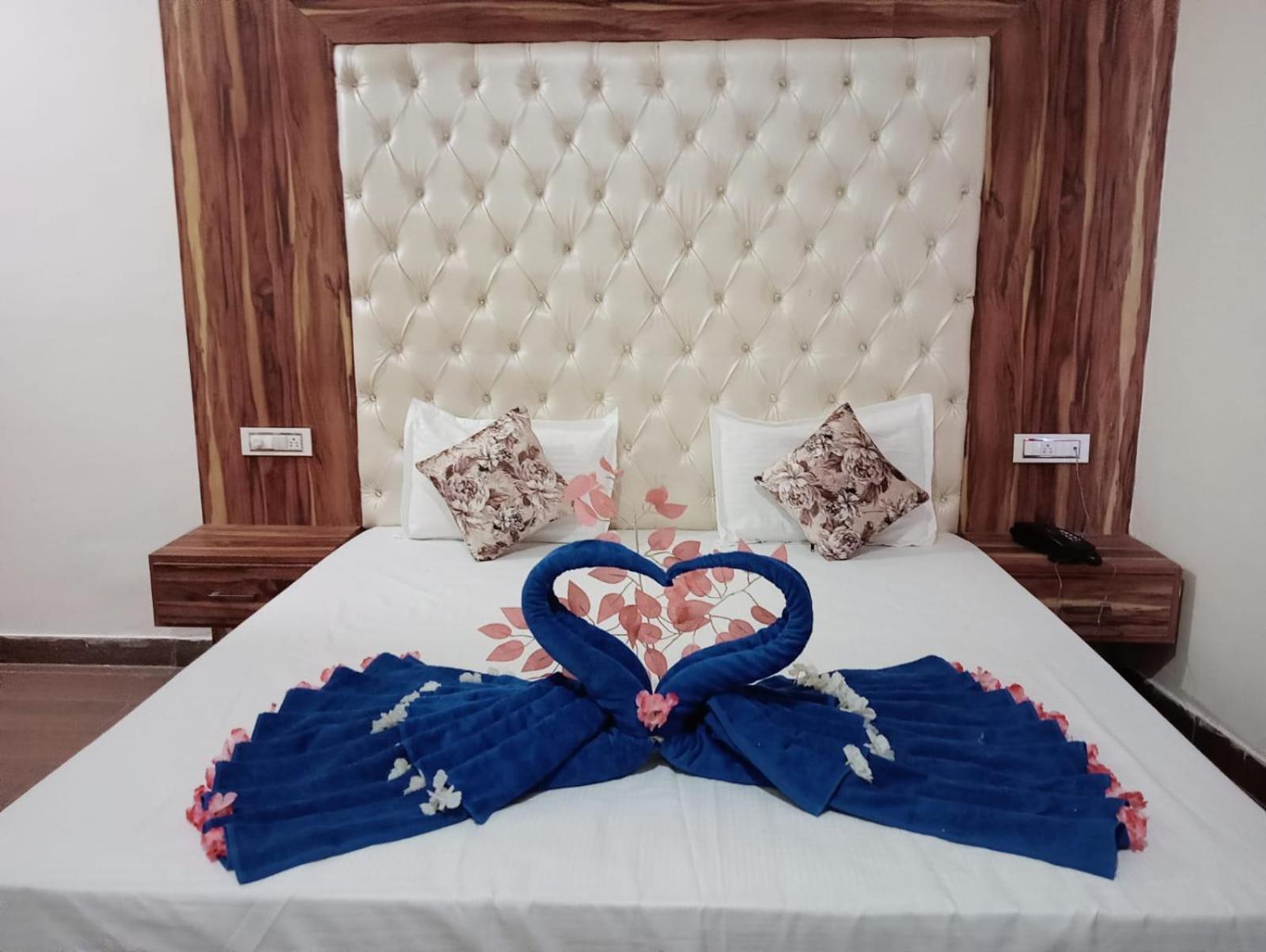 Hotel D Plaza Zirakpur Extérieur photo