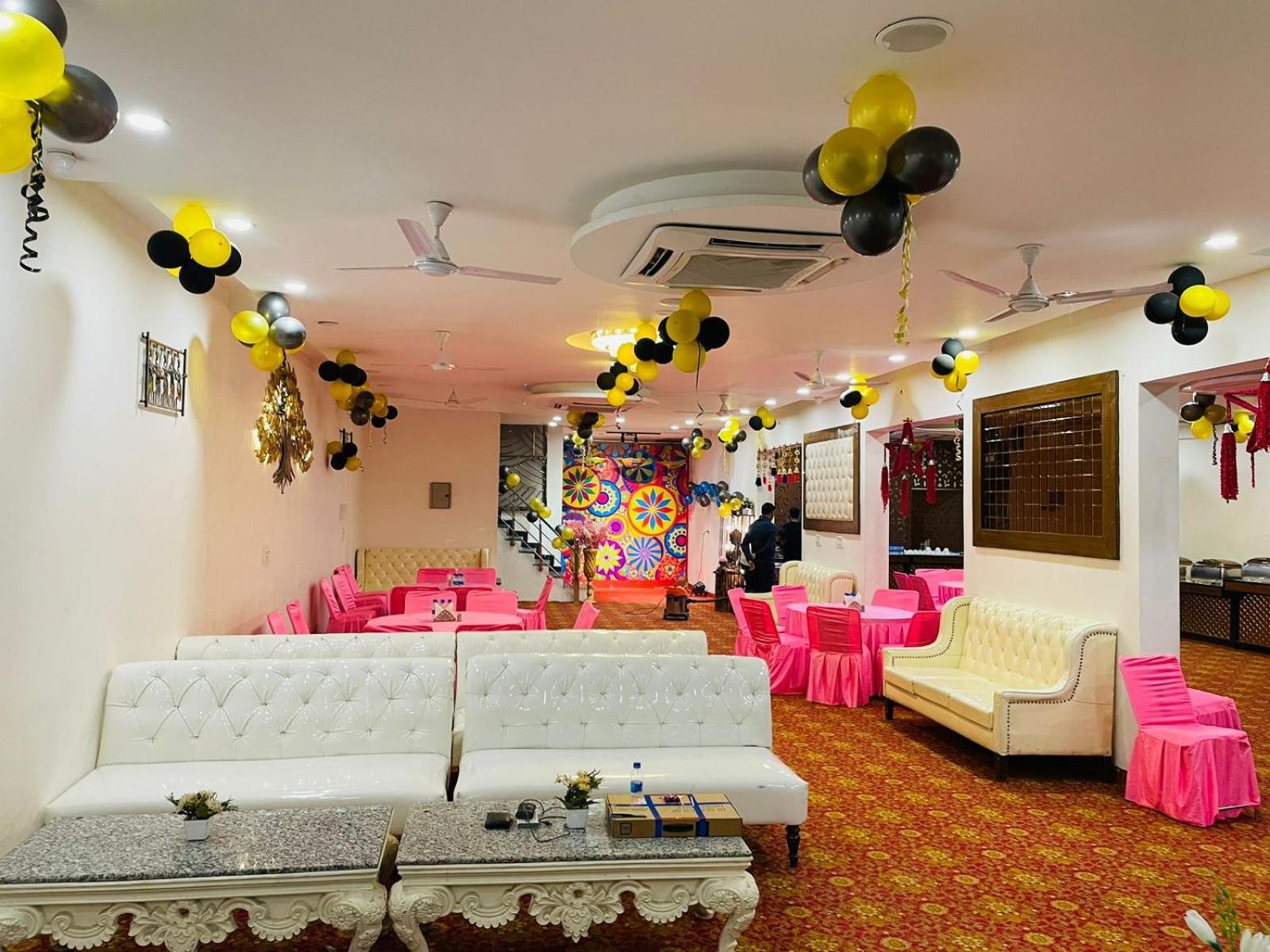 Hotel D Plaza Zirakpur Extérieur photo