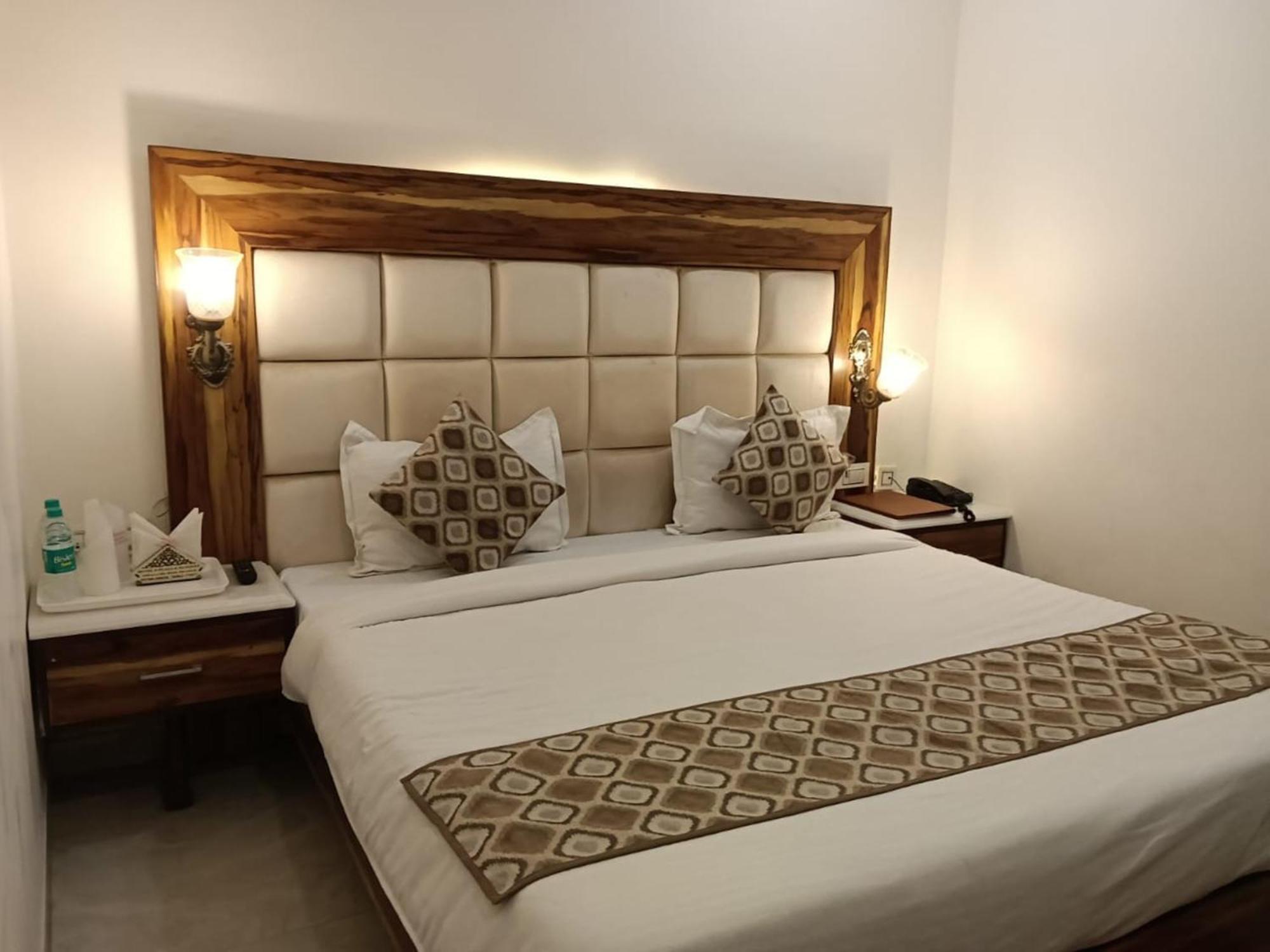 Hotel D Plaza Zirakpur Extérieur photo