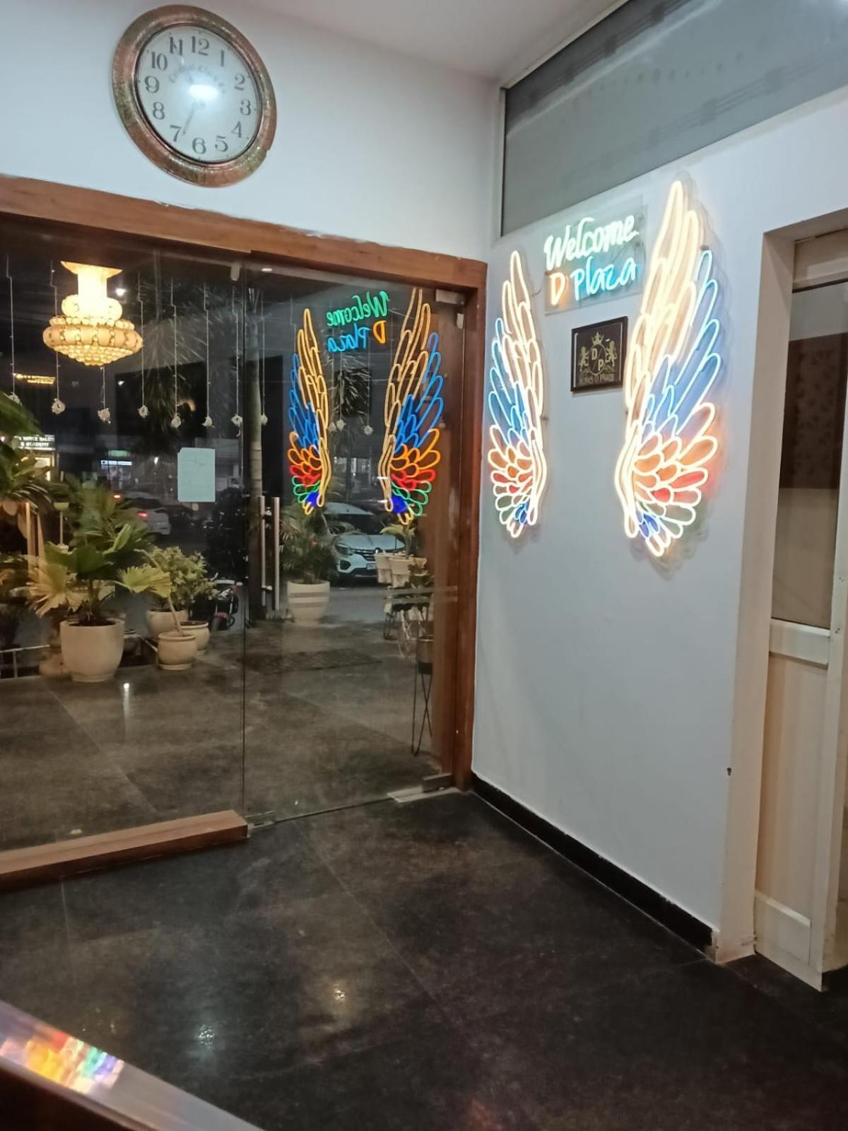 Hotel D Plaza Zirakpur Extérieur photo