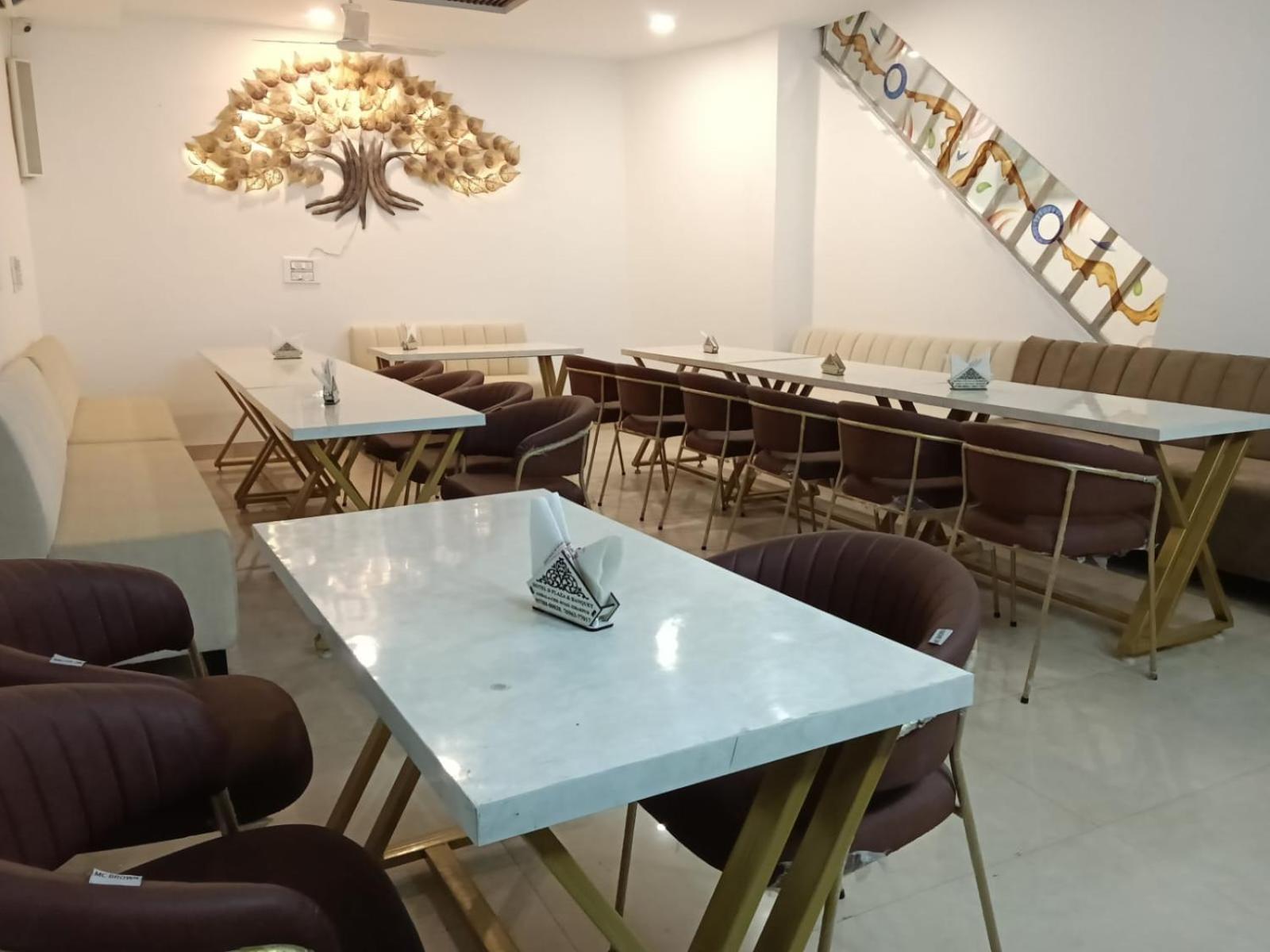 Hotel D Plaza Zirakpur Extérieur photo